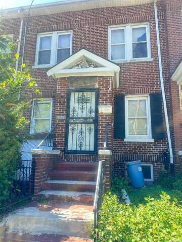 140-19 Rose Avenue, Flushing, NY 11355