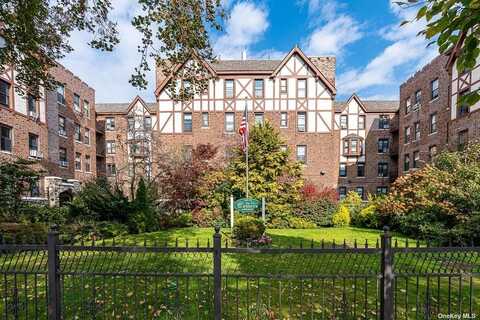 160-15 Powell's Cove Boulevard, Beechhurst, NY 11357