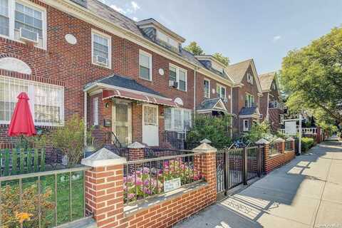 34-27 72nd Street, Jackson Heights, NY 11372