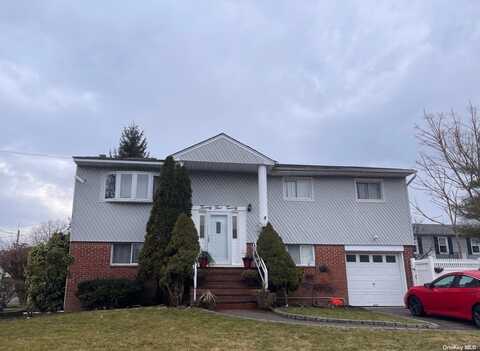 2520 Enid Court, Baldwin, NY 11510