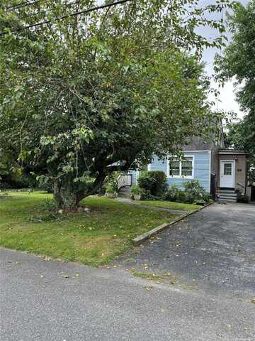 60 Alexander Avenue, Farmingdale, NY 11735