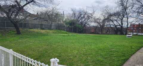 undefined, Middle Village, NY 11379