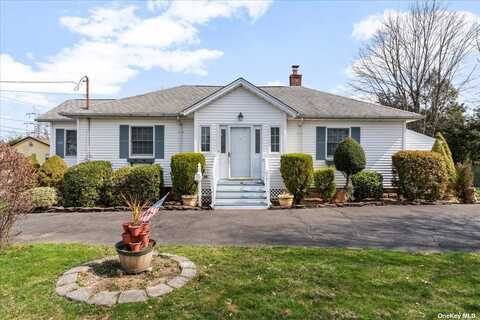 68 Caroline Street, Bethpage, NY 11714