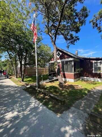 276 Cottage Walk, Ocean Beach, NY 11770