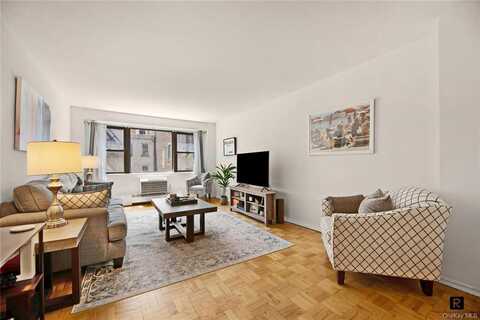 320 E 54th Street, New York, NY 10022