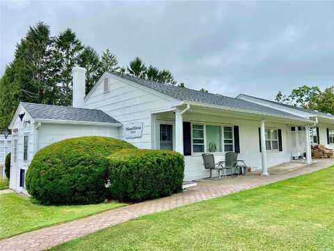 55075 Route 25, Southold, NY 11971