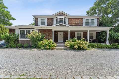 50 Old Main Road, Quogue, NY 11959