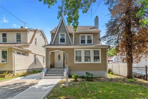 92-23 212th Street, Queens Village, NY 11428