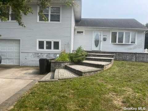 3972 Ralph Street, Seaford, NY 11783