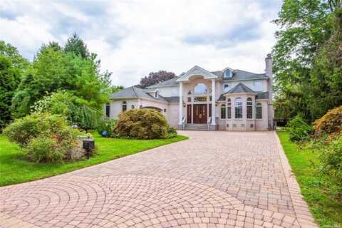 150 Crabapple Road, Manhasset, NY 11030