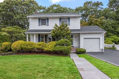 8 Schuyler Drive, Commack, NY 11725