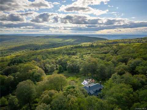 220 Vista Maria Road, Cragsmoor, NY 12420