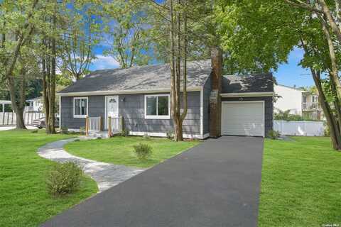 746 Higbie Lane, West Islip, NY 11795