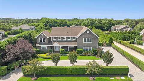 22 Summer Drive, Southampton, NY 11968