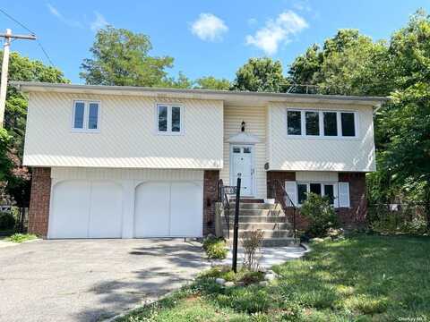 88 Stewart Avenue, Hicksville, NY 11801