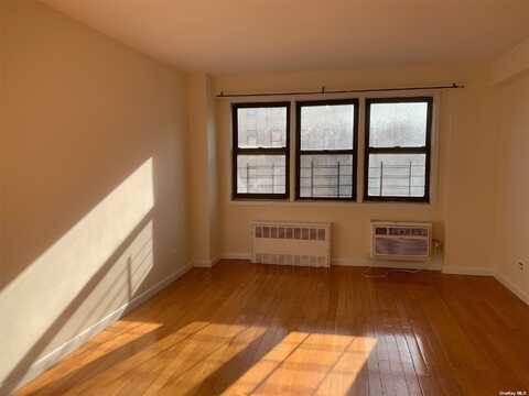 579 W 215 Street, New York, NY 10034