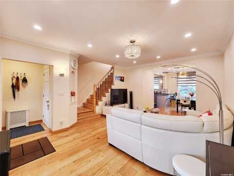 48-26 38th Street, Long Island City, NY 11101