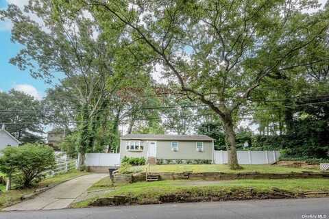 179 Broadway, Rocky Point, NY 11778