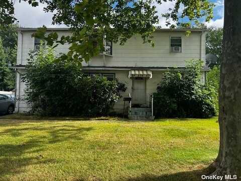 443 51st Street, Lindenhurst, NY 11757