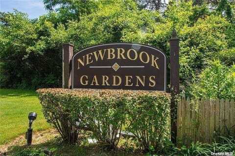 65 Newbrook Lane, Bay Shore, NY 11706