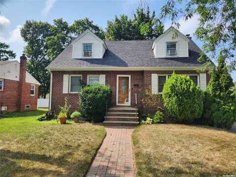 70 Jefferson Avenue, Roosevelt, NY 11575