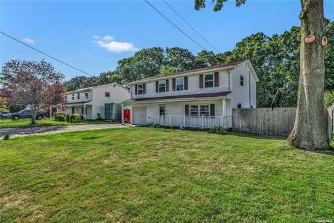 36 Appel Drive E, Shirley, NY 11967