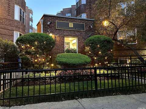 73-12 35th Avenue, Jackson Heights, NY 11372