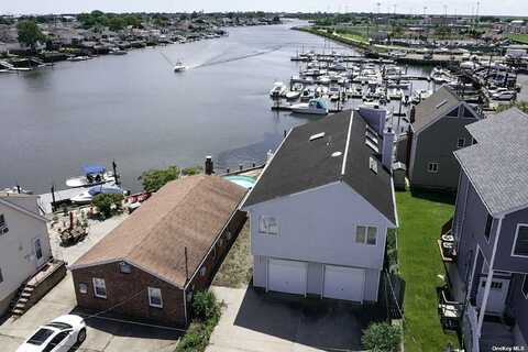 121 Williamson Street, East Rockaway, NY 11518