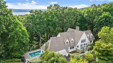 8 Ackerman Court, Croton on Hudson, NY 10520