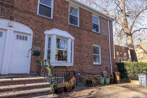 39-40 46th Street, Sunnyside, NY 11104