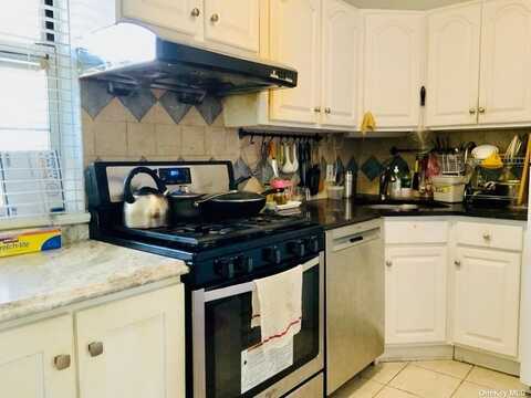 135-44 78 Avenue, Flushing, NY 11367