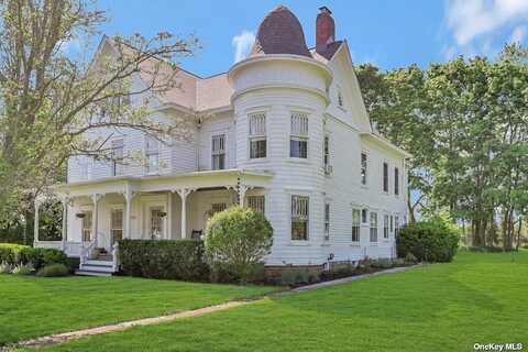 1982 Main Road, Laurel, NY 11948