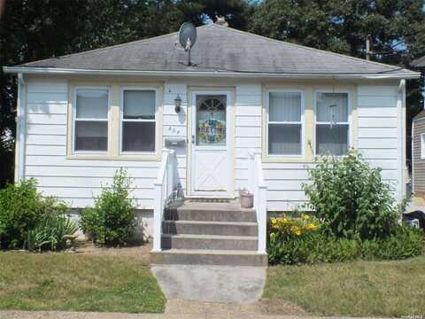 494 Decatur Street, Uniondale, NY 11553