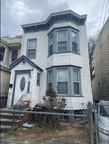 88-17 75th Street, Woodhaven, NY 11421