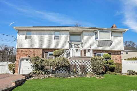 1 Castaldi Court, Bethpage, NY 11714