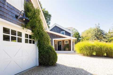 18 Dickerson Drive, Shelter Island, NY 11964