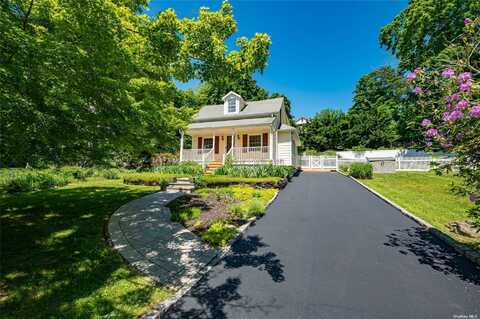 22 Overton Pass, Saint James, NY 11780