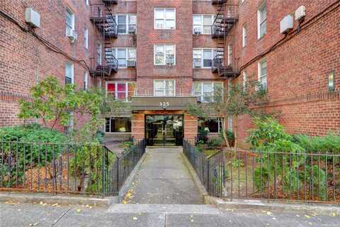 325 E 201st, Bronx, NY 10458