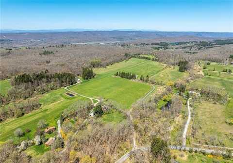 757 Old Quaker Hill Road, Pawling, NY 12564