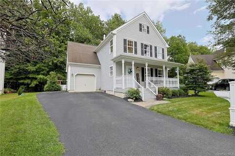 18 Mill Pond Lane, Poughquag, NY 12570