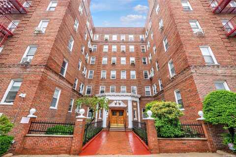 63-109 Saunders Street, Rego Park, NY 11374