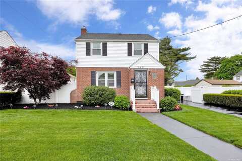 142 Holly Avenue, Hempstead, NY 11550