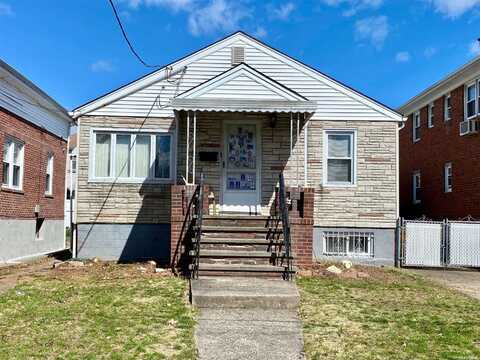 83-11 258th Street, Glen Oaks, NY 11004