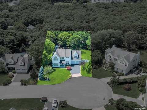 14 Hessian Court, South Setauket, NY 11720