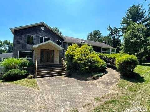 227 Beverly Road, South Huntington, NY 11746