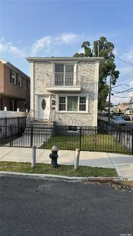 220-21 137th Avenue, Springfield Gardens, NY 11413