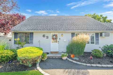 63 Barbara Lane, Levittown, NY 11756