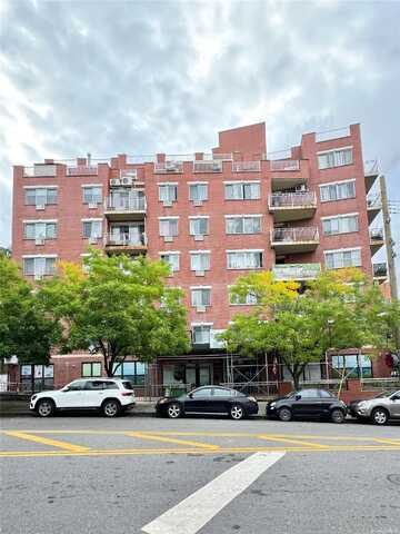 137-08 31st Road, Flushing, NY 11354