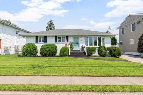 174 13th Street, Bethpage, NY 11714