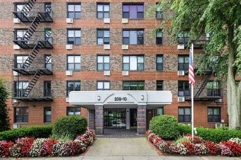 209-10 41st Ave, Bayside, NY 11361